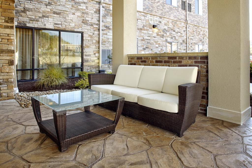 Hawthorn Suites By Wyndham Wheeling At The Highlands Triadelphia Exterior foto